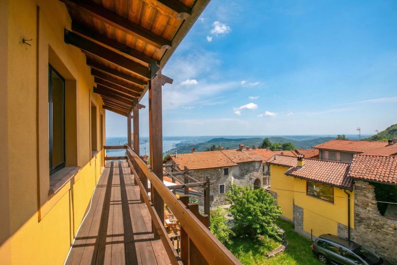 La Casa nel Borgo: Lake View Terrace