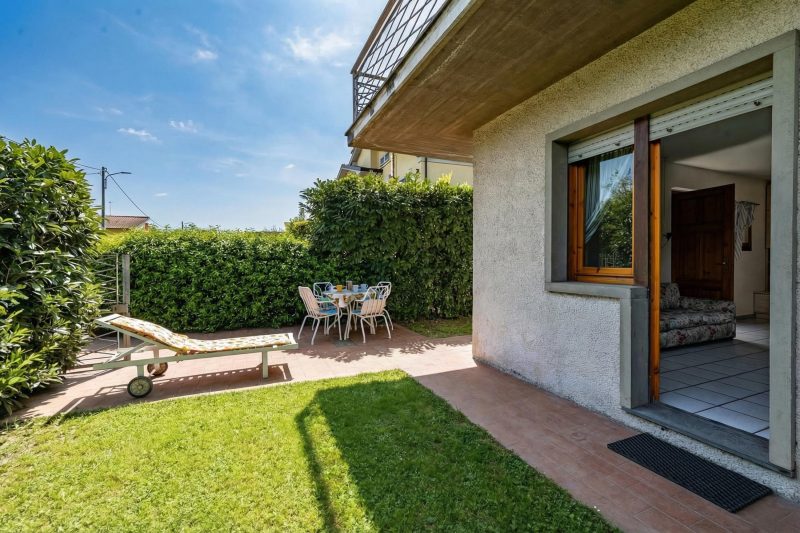 La Chimera Duplex with Garden 700m from sea