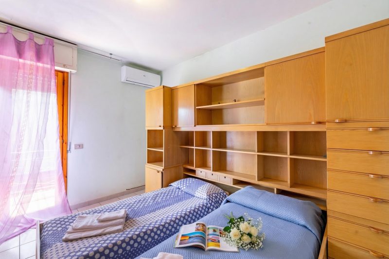 La Chimera Duplex with Garden 700m from sea