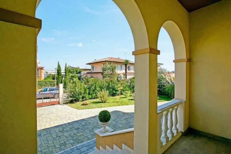 Villa Mimosa Near Desenzano Old Town Apt 1 Parking, A/C, WiFi
