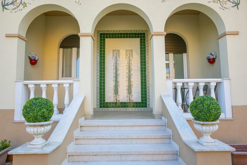 Villa Mimosa Near Desenzano Old Town Apt 2 Parking, A/C, WiFi