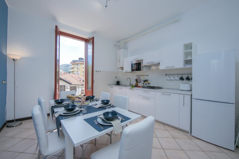 Residenza Oleandro - Lake View Balcony in Luino Center