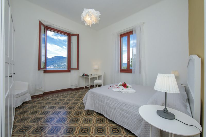 Residenza Oleandro - Lake View Balcony in Luino Center