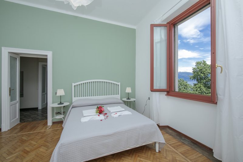 Residenza Oleandro - Lake View Balcony in Luino Center
