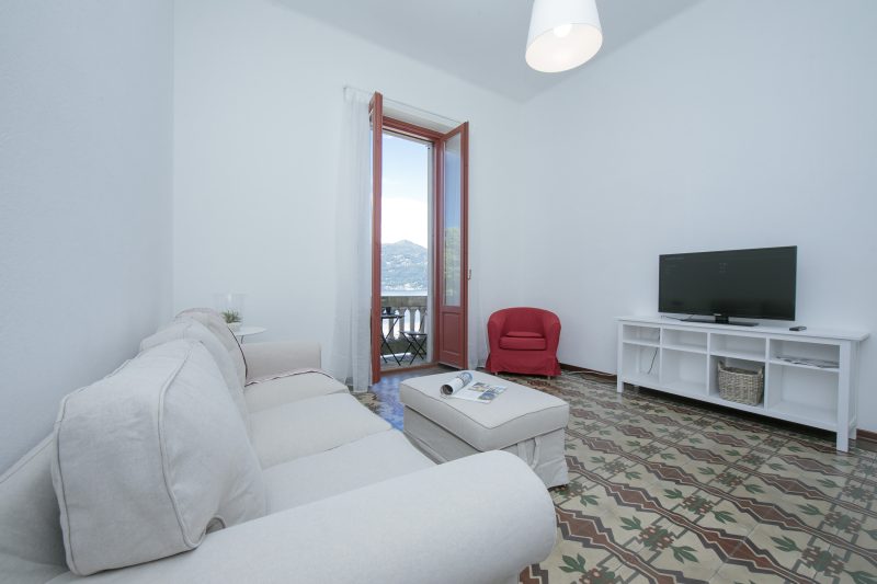 Residenza Oleandro - Lake View Balcony in Luino Center