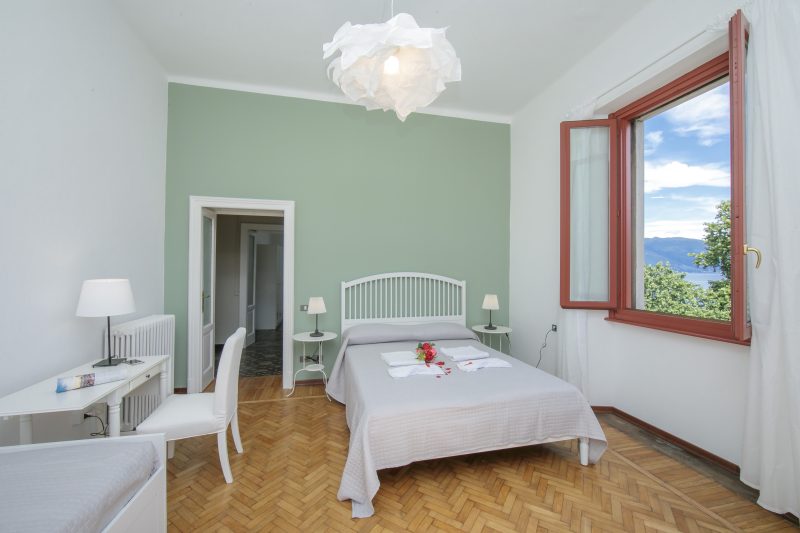 Residenza Oleandro - Lake View Balcony in Luino Center