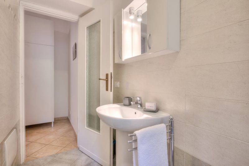 Casa Al Caprifoglio - Ispra Apartment 600m From Beach