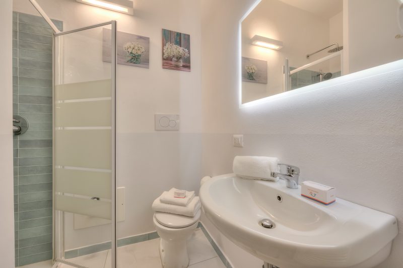 Casa Al Caprifoglio - Ispra Apartment 600m From Beach