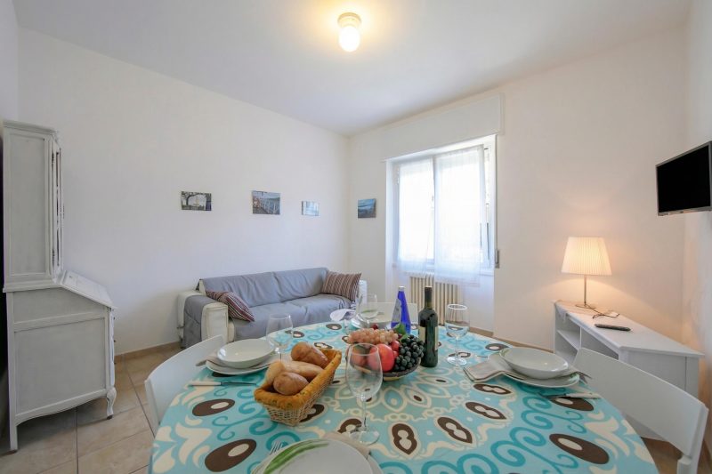 Casa Al Caprifoglio - Ispra Apartment 600m From Beach