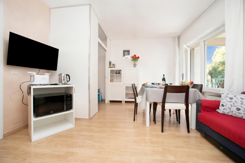 Riva Lago e Spiaggia Apartment with Balcony and Parking