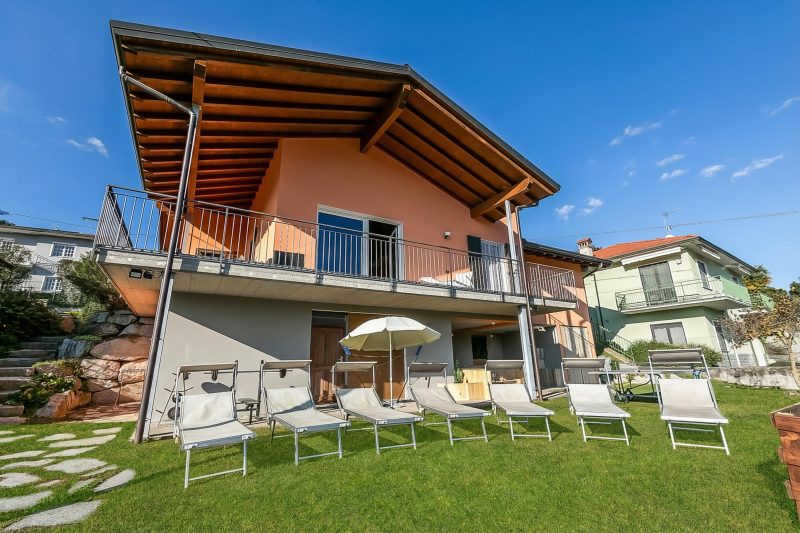 Villa Laura Private Pool and Garden near Lake Maggiore for 9