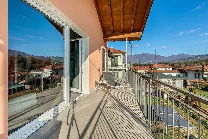 Villa Laura Private Pool and Garden near Lake Maggiore for 9