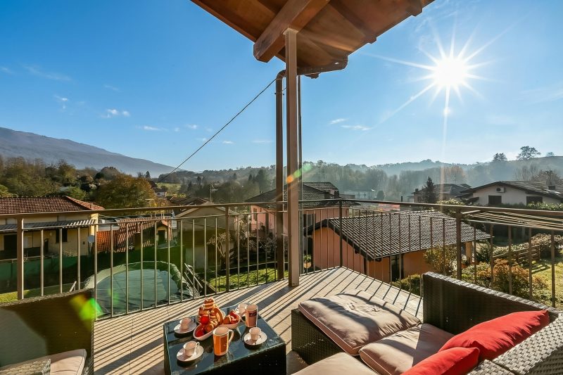 Villa Laura Private Pool and Garden near Lake Maggiore for 9