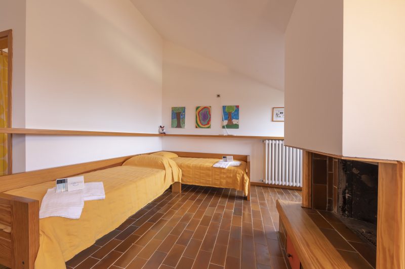Sunset in Ranco: Lakeview Townhouse with Private Garden