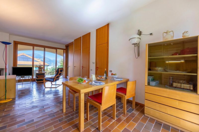 Sunset in Ranco: Lakeview Townhouse with Private Garden
