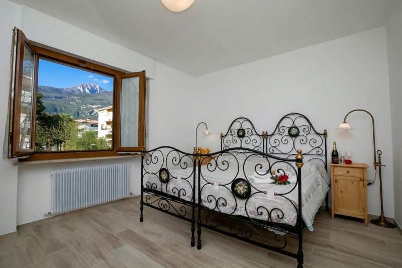 Bella Arco Apartment with Balcony