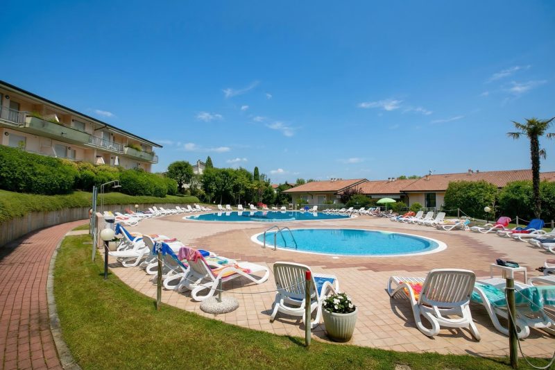 Casa Kristall Lago - Walk to Lake 1BR Apt. 2 Pools, Sleeps 4