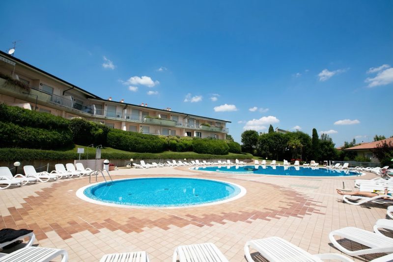 Casa Kristall Lago - Walk to Lake 1BR Apt. 2 Pools, Sleeps 4