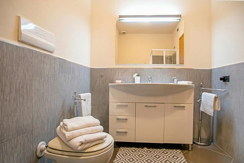 Casa Kristall Lago - Walk to Lake 1BR Apt. 2 Pools, Sleeps 4
