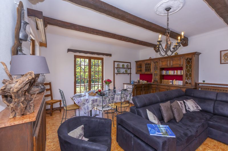 Villa Martine Au Bord Du Lac with Garden