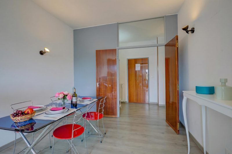 Appartamento di Tommaso Central Desenzano w/ A/C sleeps 4