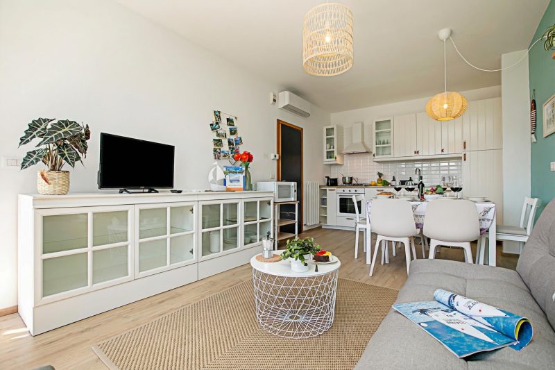 Casa Turchese with Private Garden, Pool and Tennis