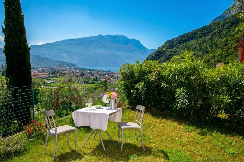 Casa Turchese with Private Garden, Pool and Tennis