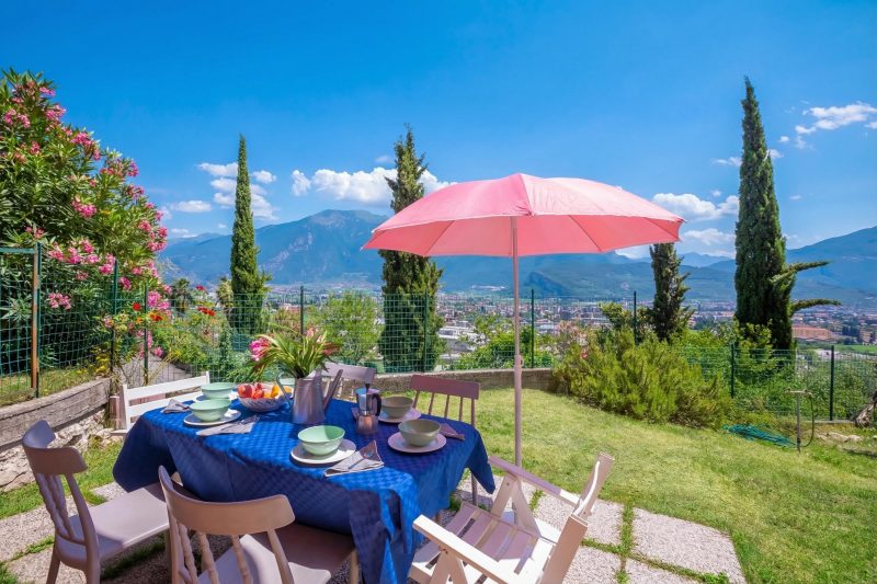 Casa Turchese with Private Garden, Pool and Tennis