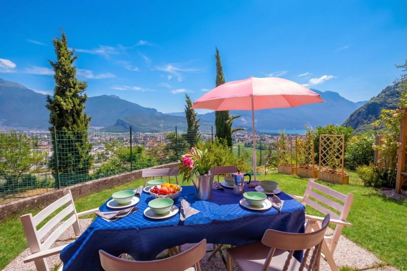 Casa Turchese with Private Garden, Pool and Tennis