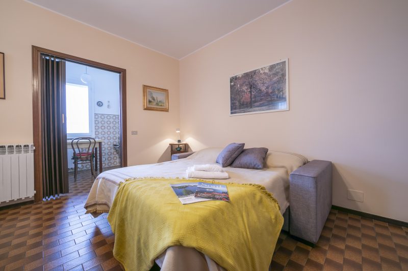 Nicoletta's Lake View with Balcony in Stresa