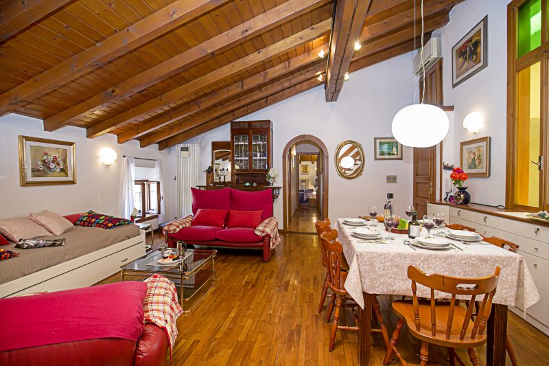 Residenza Rocca del Lago 2