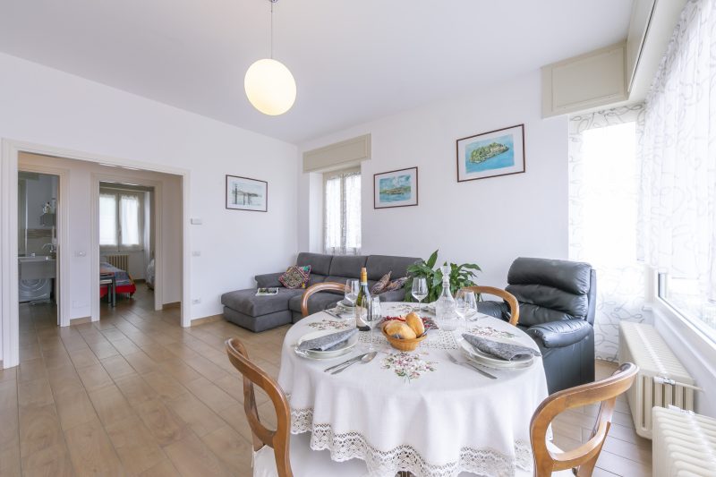Residenza La Terrazza di Dante: 2BR Apartment with Sunny Terrace