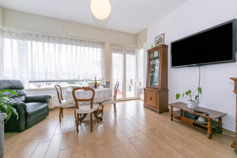 Residenza La Terrazza di Dante: 2BR Apartment with Sunny Terrace