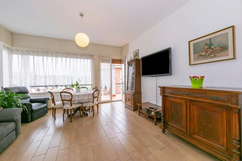 Residenza La Terrazza di Dante: 2BR Apartment with Sunny Terrace