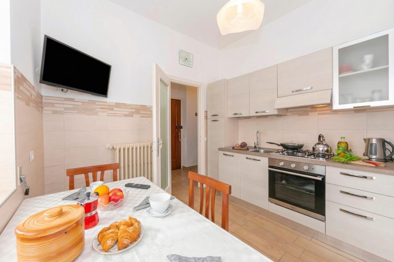 Residenza La Terrazza di Dante: 2BR Apartment with Sunny Terrace