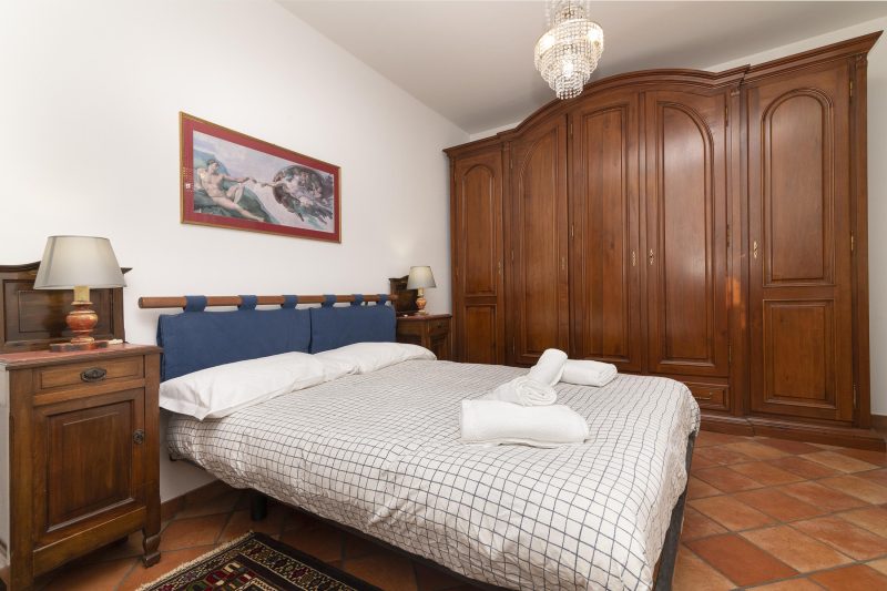 La Casetta Sull'Albero - with Balcony, Garden & Parking