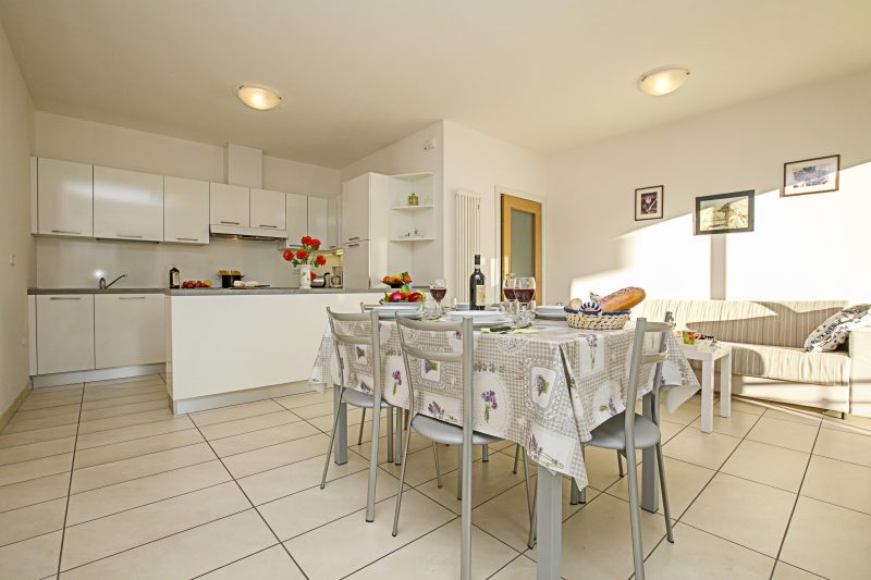 Torbole Relax, Pool & Balcony Apartment