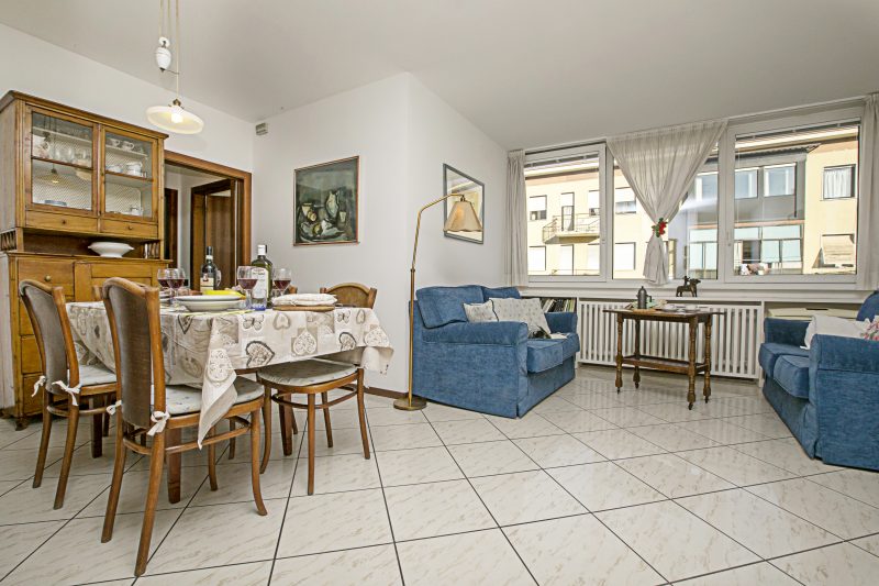 Riva Centro Apartment in Old Town