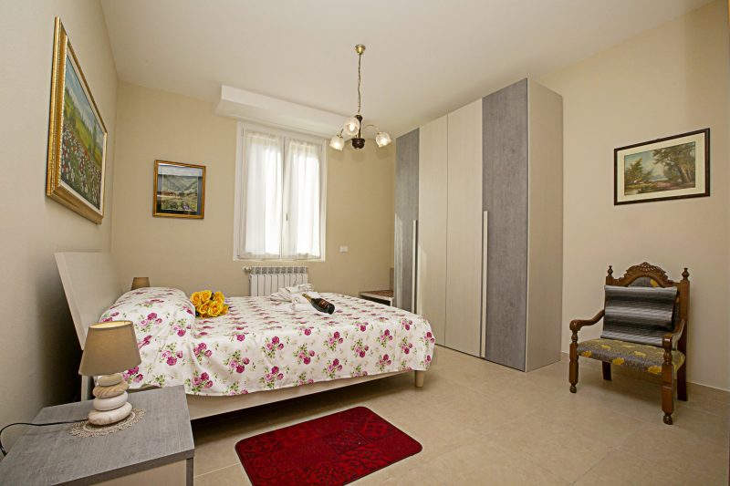 Villa Mimosa Near Desenzano Old Town Apt 4 Parking, A/C, WiFi