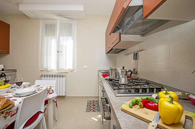 Villa Mimosa Near Desenzano Old Town Apt 4 Parking, A/C, WiFi