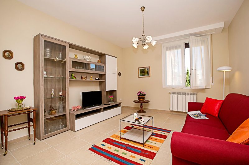 Villa Mimosa Near Desenzano Old Town Apt 4 Parking, A/C, WiFi