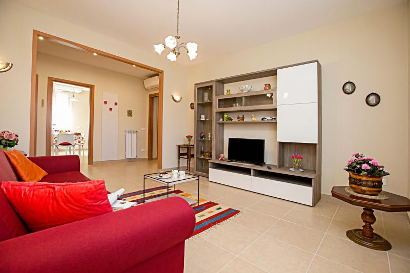Villa Mimosa Near Desenzano Old Town Apt 4 Parking, A/C, WiFi