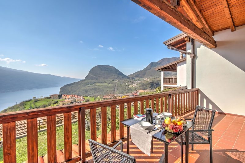 Balcone sul Lago - Apartment with Amazing View Terrace