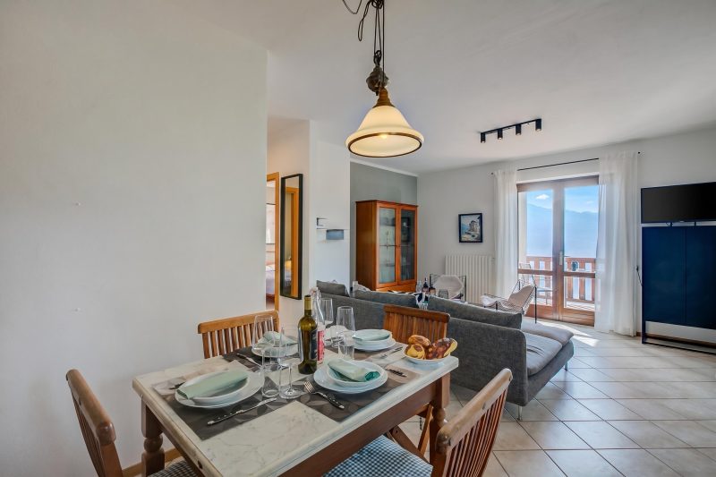 Balcone sul Lago - Apartment with Amazing View Terrace