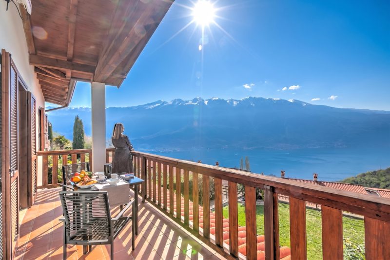 Balcone sul Lago - Apartment with Amazing View Terrace
