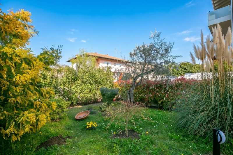 Villa Mimosa Near Desenzano Old Town Apt 5 Parking, A/C, WiFi