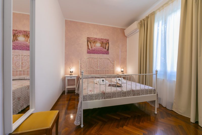 La Maison Fleurie Appt Girasole 2BR Terrace + Free Parking