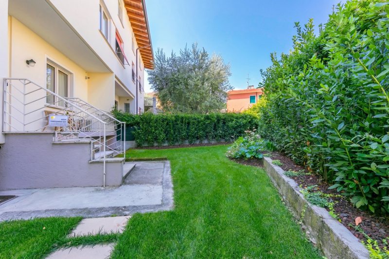 La Maison Fleurie Appt Girasole 2BR Terrace + Free Parking