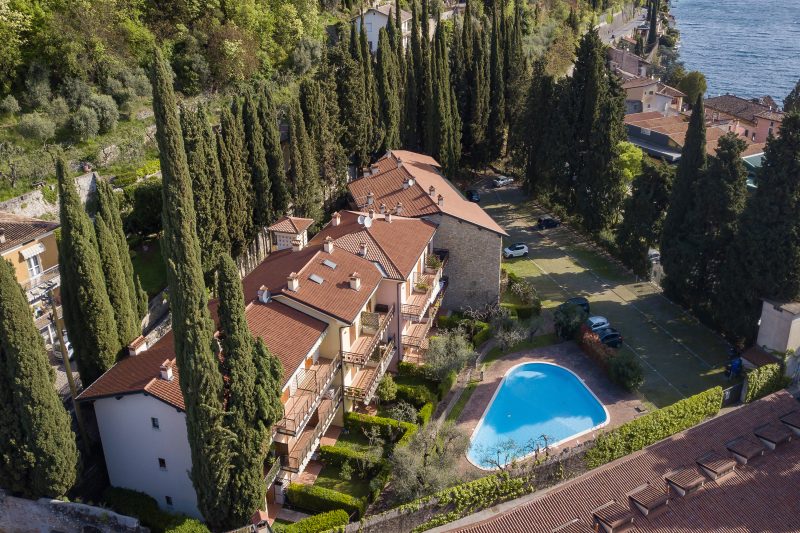 Borgo Degli Ulivi - 200m to the Lake with Shared Pool