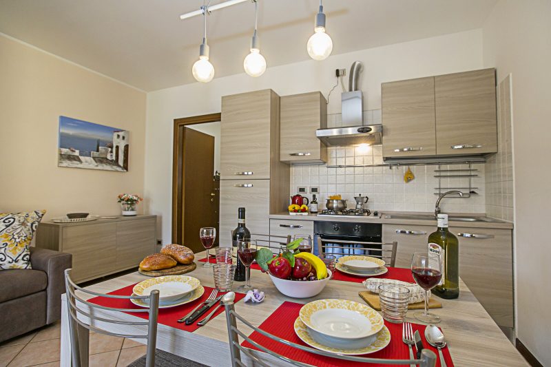 Borgo Degli Ulivi - 200m to the Lake with Shared Pool
